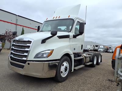Used 2019 Freightliner Cascadia Detroit Diesel DD15 Semi Truck for sale #868170 - photo 1