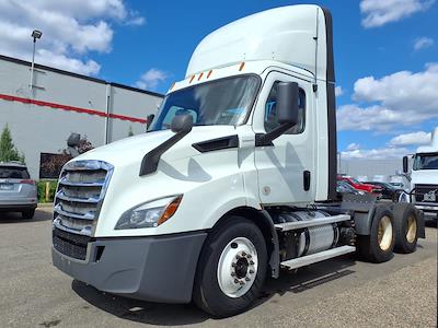 Used 2019 Freightliner Cascadia Detroit DD13 Semi Truck for sale #877707 - photo 1