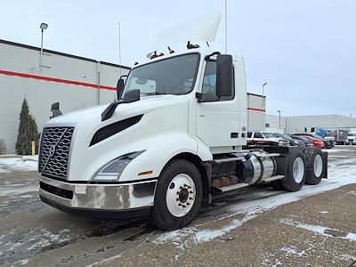 Used 2019 Volvo VNL 6x4 Semi Truck for sale #880209 - photo 1