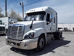 Used 2018 Freightliner Cascadia Detroit Diesel DD15 Semi Truck with Sleeper Cab for sale #221303 - photo 1