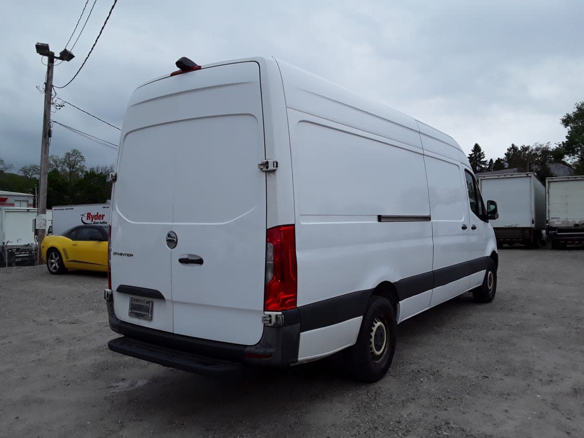 Used 2019 Freightliner Sprinter 2500 - photo 7