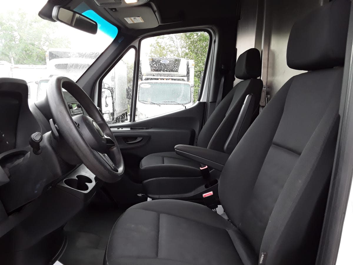 Used 2019 Freightliner Sprinter 2500 - photo 9