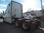 Used 2022 Freightliner Cascadia Detroit Diesel DD15 Semi Truck with Sleeper Cab for sale #570709 - photo 2