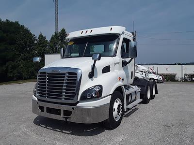 Used 2018 Freightliner Cascadia Detroit DD13 Semi Truck for sale #683739 - photo 1