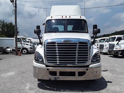 Used 2019 Freightliner Cascadia Detroit DD13 Semi Truck for sale #874323 - photo 2