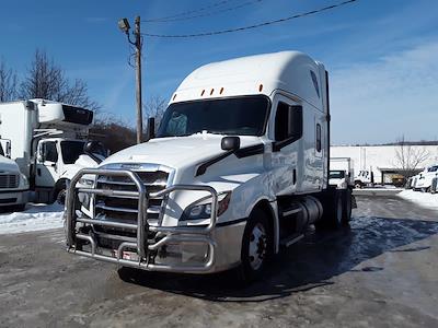 Used 2020 Freightliner Cascadia - photo 1