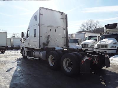 Used 2020 Freightliner Cascadia - photo 1