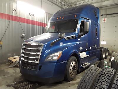 Used 2020 Freightliner Cascadia Detroit Diesel DD15 Semi Truck with Sleeper Cab for sale #879659 - photo 1