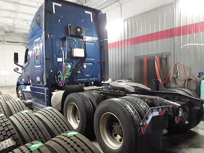 Used 2020 Freightliner Cascadia Detroit Diesel DD15 Semi Truck with Sleeper Cab for sale #879659 - photo 2