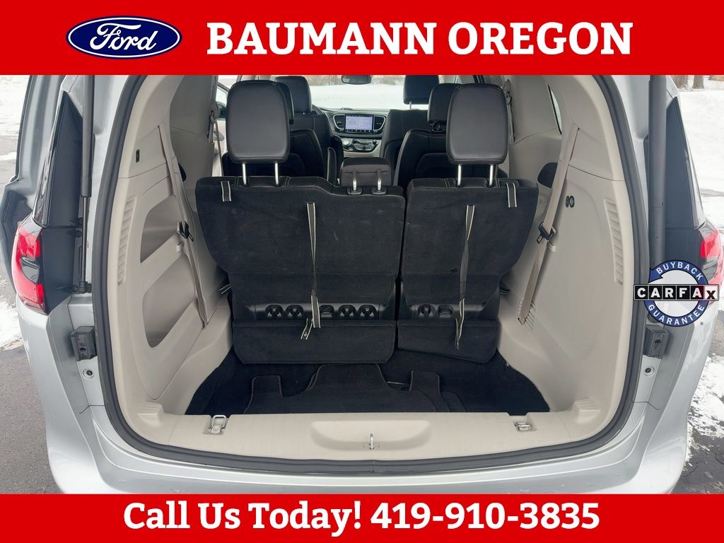 Used 2024 Chrysler Pacifica - photo 11