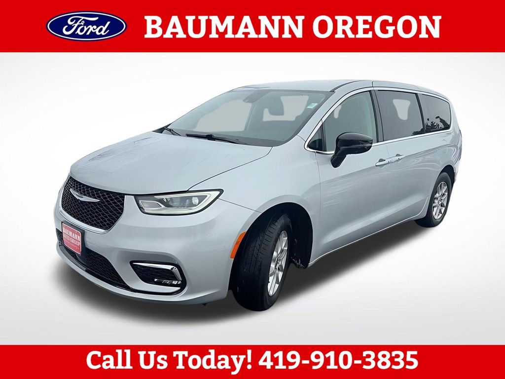 Used 2024 Chrysler Pacifica - photo 14