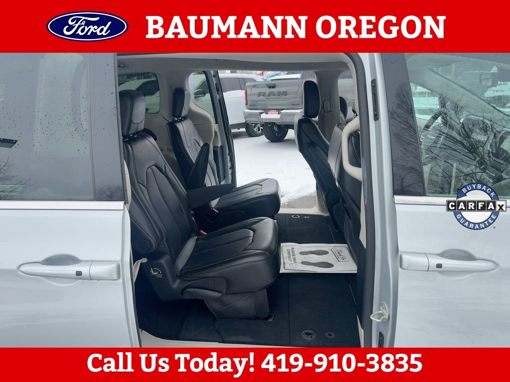Used 2024 Chrysler Pacifica - photo 18