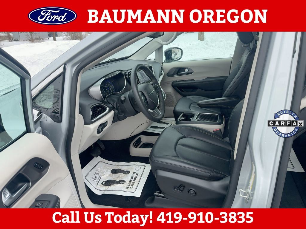 Used 2024 Chrysler Pacifica - photo 20