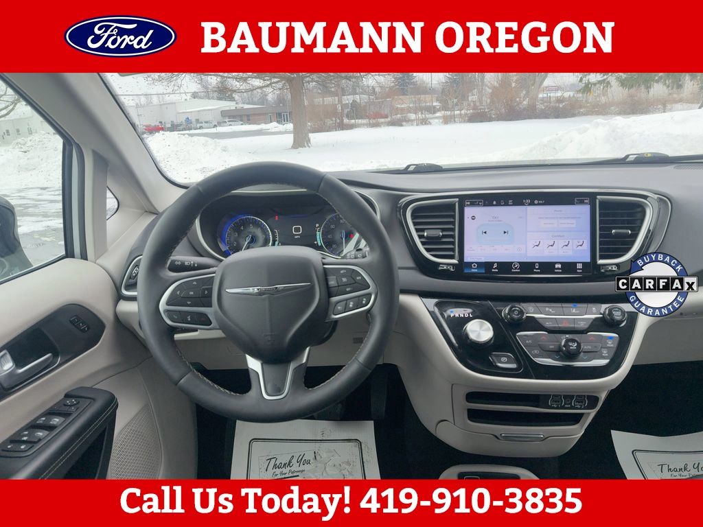 Used 2024 Chrysler Pacifica - photo 8