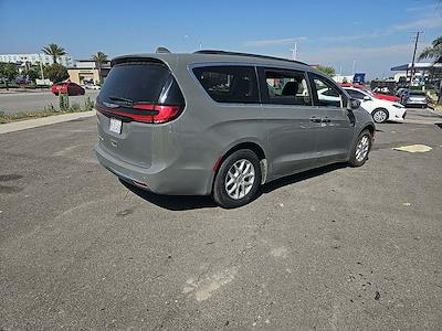 2022 Chrysler Pacifica FWD Minivan for sale #PV24380 - photo 2