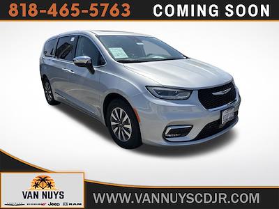 2023 Chrysler Pacifica FWD Minivan for sale #PV24874 - photo 1