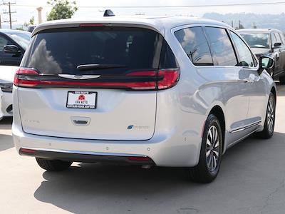 Used 2023 Chrysler Pacifica Limited Minivan for sale #PV24874 - photo 2