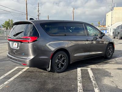 2023 Chrysler Pacifica FWD Minivan for sale #PV25355B - photo 2