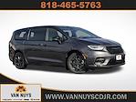 Used 2023 Chrysler Pacifica Limited Minivan for sale #PV25355B - photo 1