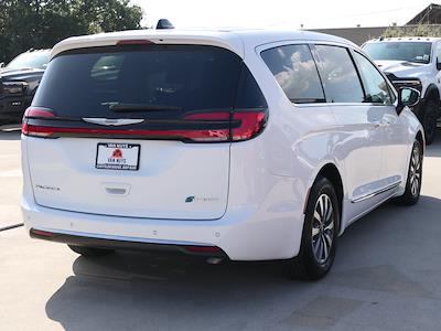 2023 Chrysler Pacifica FWD Minivan for sale #PV25356 - photo 2