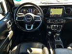 2021 Jeep Gladiator Crew Cab 4WD Pickup for sale #PV25361 - photo 25