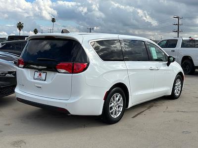 Used 2025 Chrysler Voyager LX Minivan for sale #PV25929 - photo 2