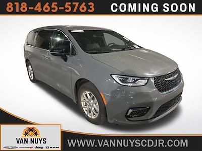 2025 Chrysler Pacifica FWD Minivan for sale #PV26392 - photo 1