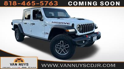 Used 2025 Jeep Gladiator - photo 1