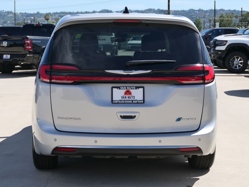 Used 2024 Chrysler Pacifica - photo 7