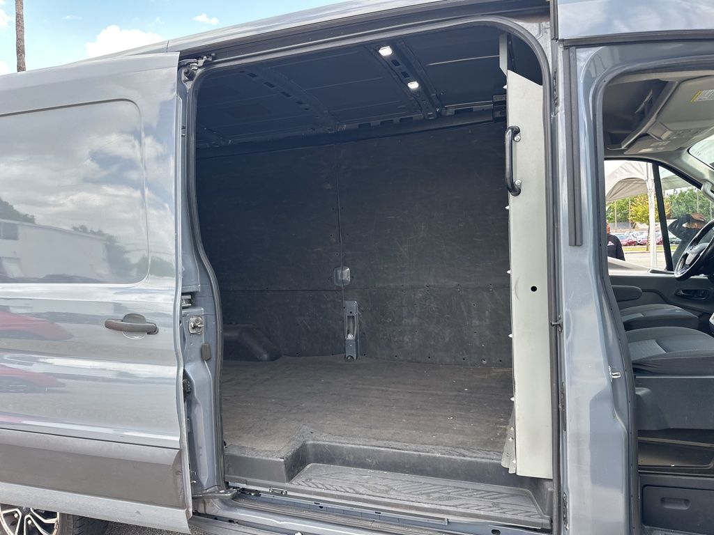 Used 2021 Ford Transit 250 - photo 9