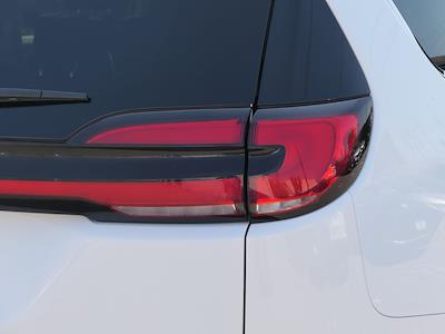 2023 Chrysler Pacifica FWD Minivan for sale #PV27995 - photo 2