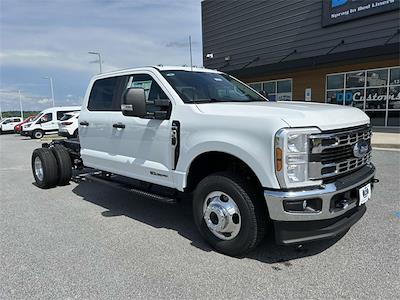 New 2025 Ford F-350 XL Crew Cab 4x4 Cab Chassis for sale #46643 - photo 1