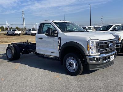 New 2025 Ford F-450 Regular Cab Cab Chassis for sale #46756 - photo 1