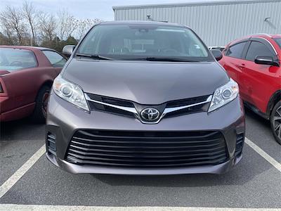 Used 2019 Toyota Sienna - photo 1