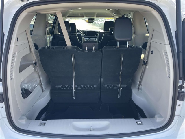Used 2024 Chrysler Pacifica - photo 10