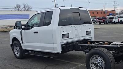 New 2026 Ford F-350 Super Cab Cab Chassis for sale #L26149 - photo 2