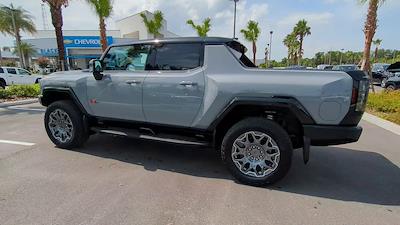 New 2025 GMC Hummer EV Pickup 2X Crew Cab 4WD Pickup for sale #C402346 - photo 2