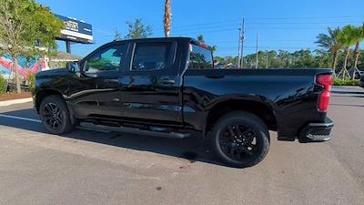 New 2025 Chevrolet Silverado 1500 Custom Crew Cab Pickup for sale #4151686 - photo 2
