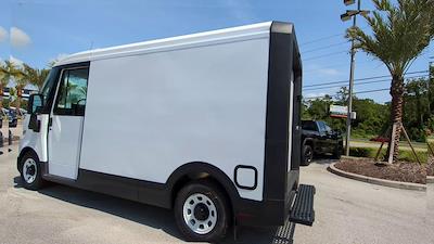 2025 Chevrolet BrightDrop 400 Standard Roof AWD Step Van / Walk-in for sale #B4450001 - photo 2