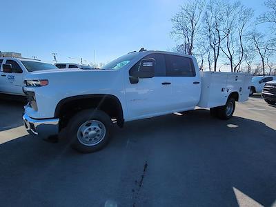New 2025 Chevrolet Silverado 3500 Crew Cab 4WD Service Truck for sale #F4152008 - photo 1