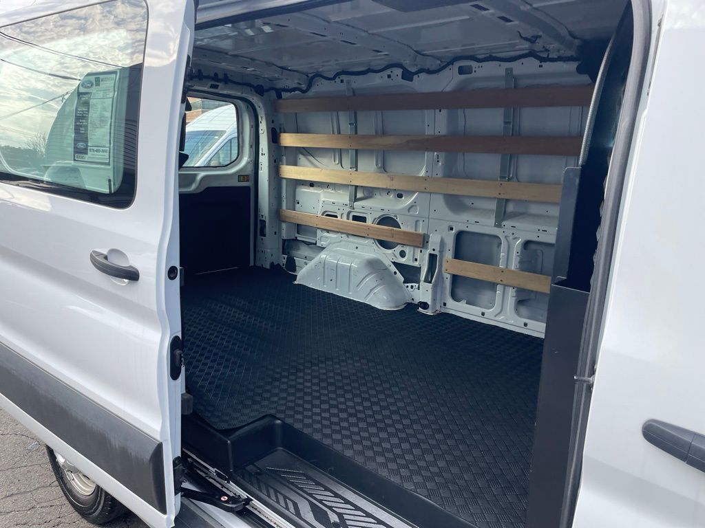 Used 2023 Ford Transit 250 - photo 13