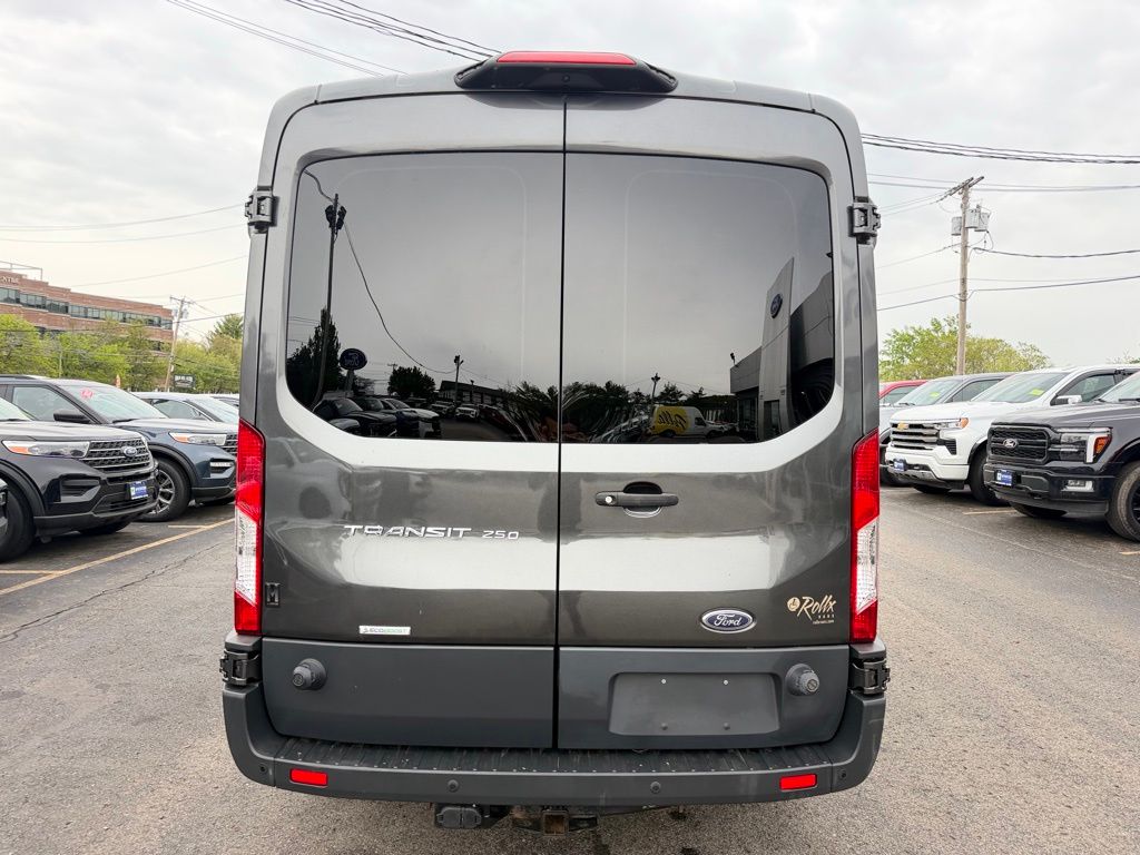 Used 2018 Ford Transit 250 - photo 8