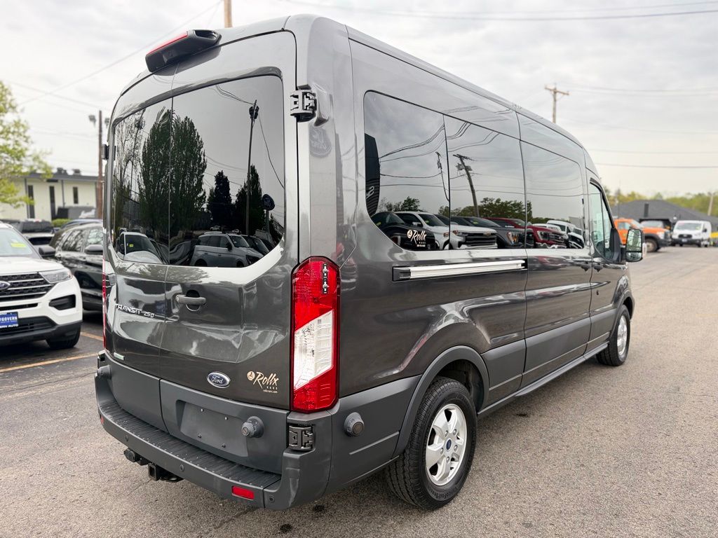 Used 2018 Ford Transit 250 - photo 9