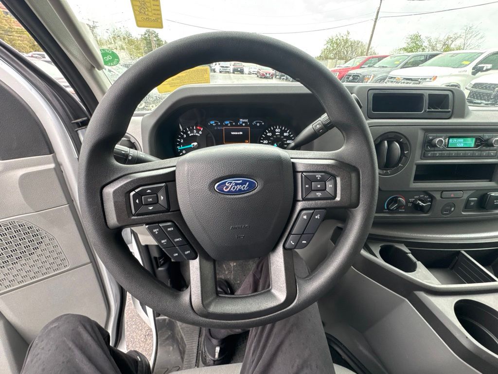 New 2027 Ford E-450 - photo 16
