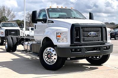 New 2027 Ford F-750 - photo 1