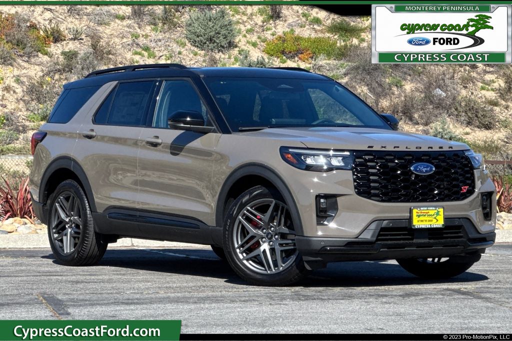 New 2026 Ford Explorer - photo 1