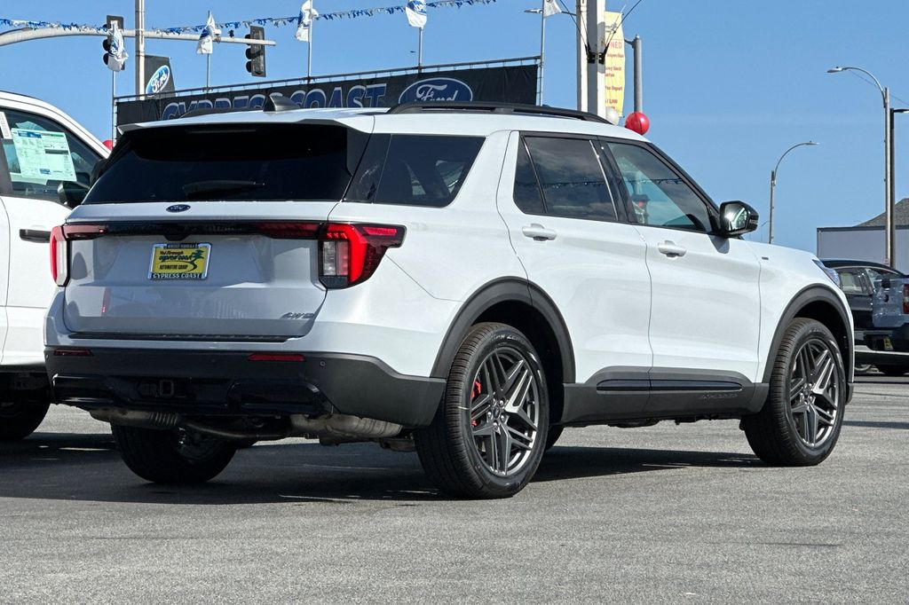 New 2026 Ford Explorer - photo 2