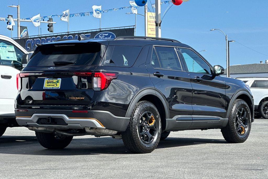 New 2026 Ford Explorer - photo 2
