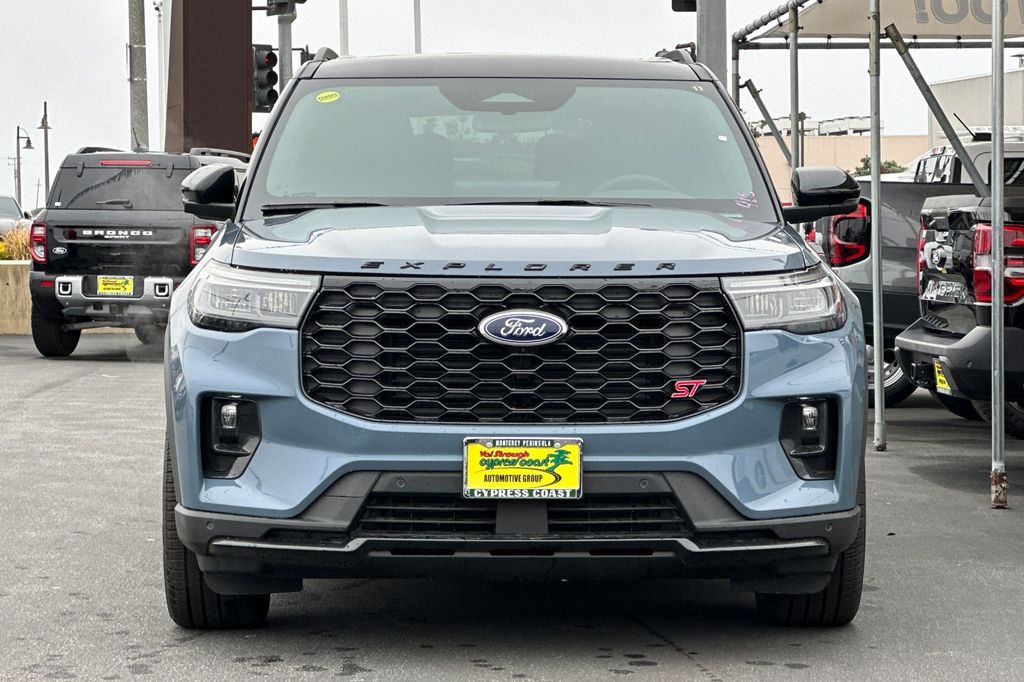 New 2026 Ford Explorer - photo 2
