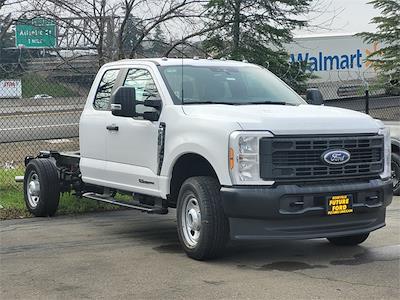 New 2026 Ford F-350 Super Cab Cab Chassis for sale #CV111881 - photo 1